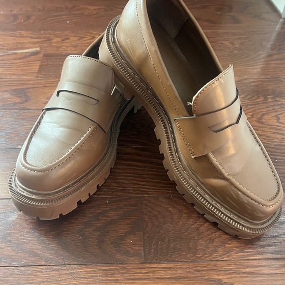 American Eagle Medium Brown Faux Leather Chucky Lug Sole Penny Loafers Size 9 - Picture 13 of 16